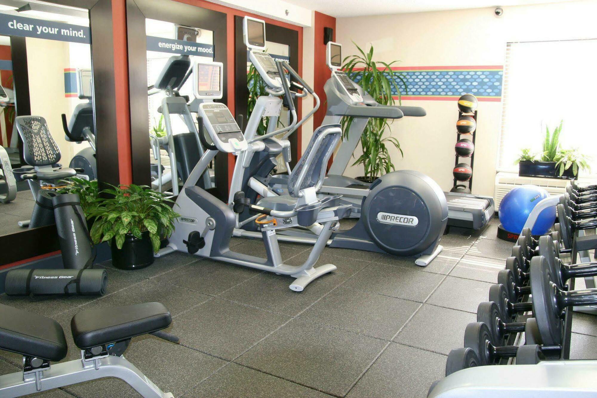 Hampton Inn Greensboro Airport Interior photo